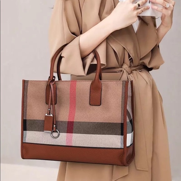 Hand made genuine leather tote bag! You can use as laptop bag or travel bag! - Picture 2 of 10